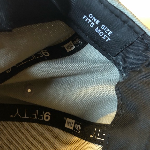 New Era 9Fifty Oakley Snap Back Hat - Picture 5 of 14